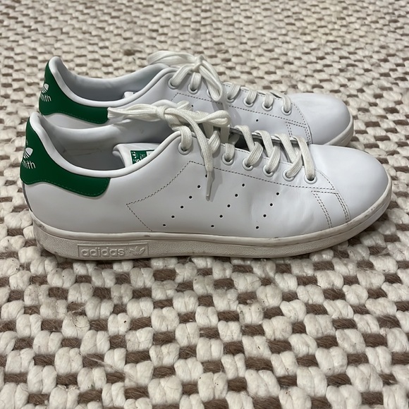 Men’s Stan Smith Sneakers | Size 11 - Picture 4 of 6